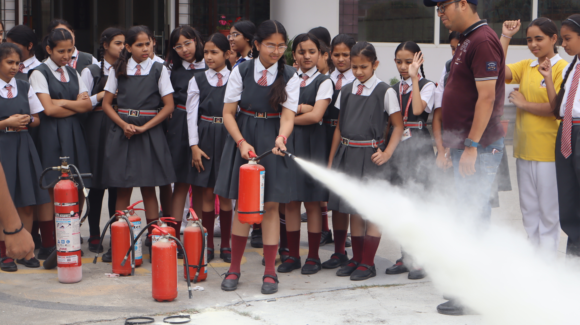 ESSENTIAL FIRE SAFETY: A PRACTICAL GUIDE TO EXTINGUISHER USE